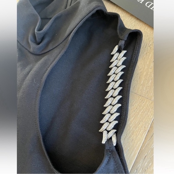 Black Asymmetrical Sleeveless Bodycon Mini Dress - Picture 4 of 6